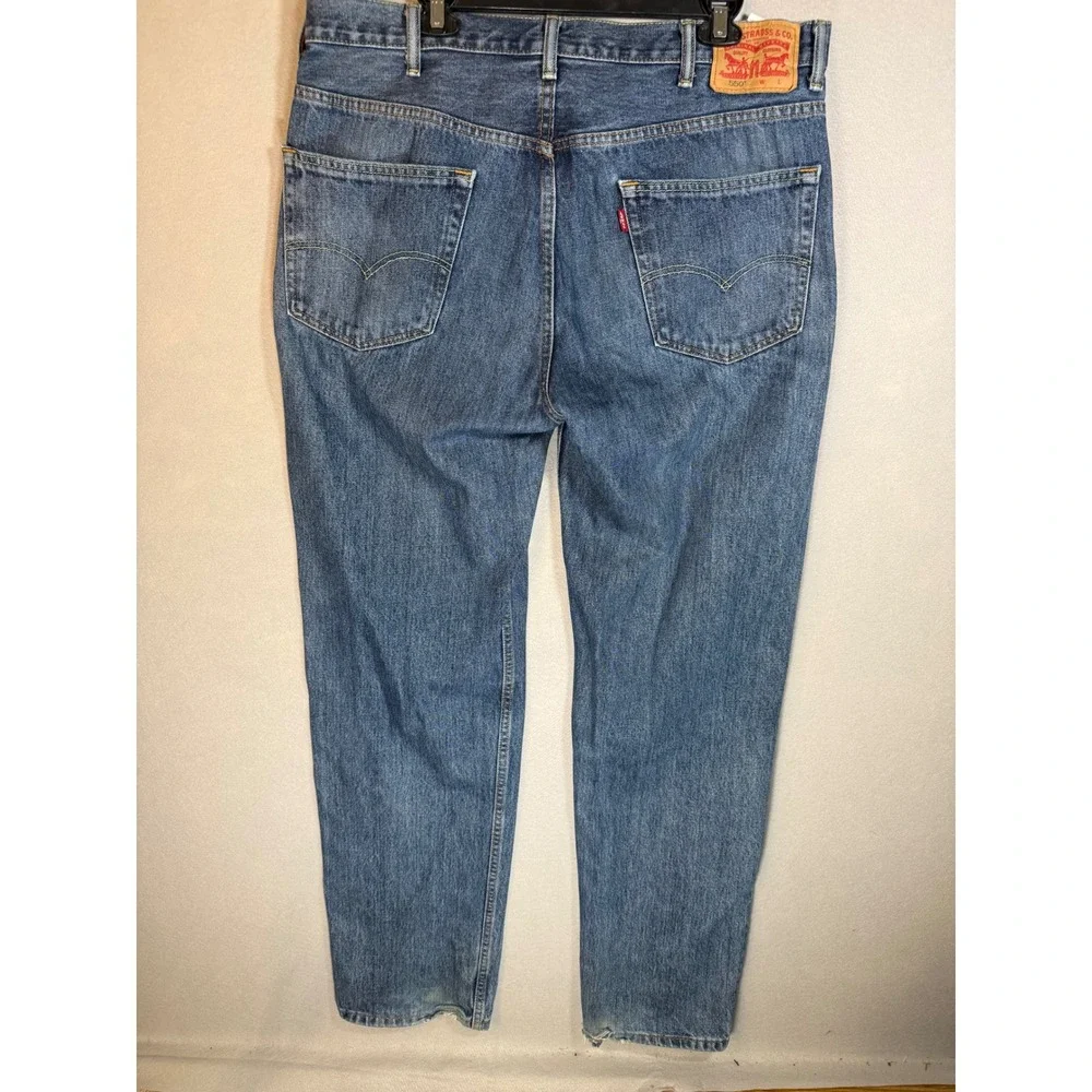 Levis 550 Relaxed Fit Tapered Leg Blue Denim Jeans Mens 38x36 Medium Wash